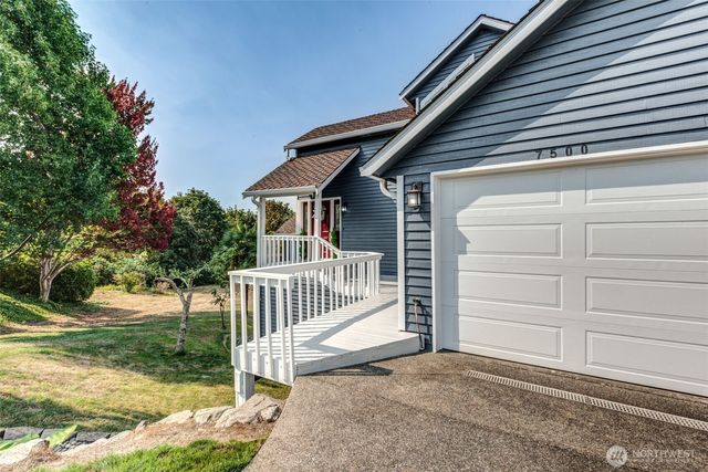 7500 76th Place NE, Marysville, WA 98270