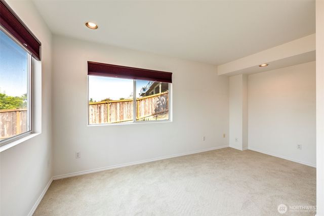 7500 76th Place NE, Marysville, WA 98270