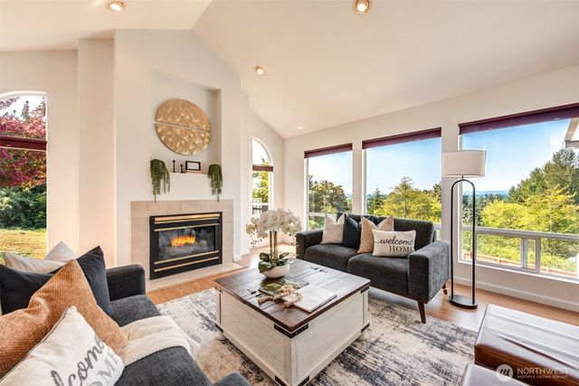 7500 76th Place NE, Marysville, WA 98270