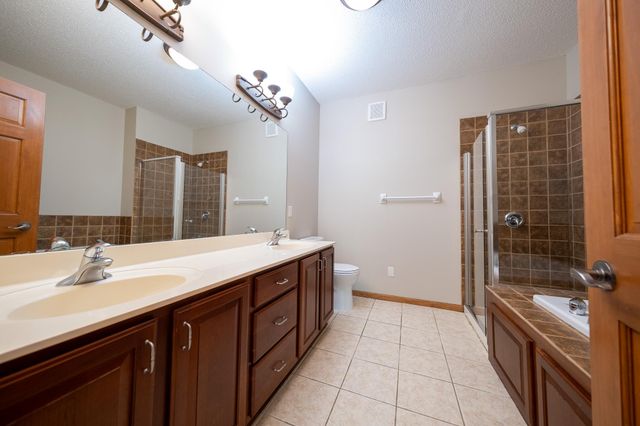 17461 Haralson Drive, Eden Prairie, MN 55347