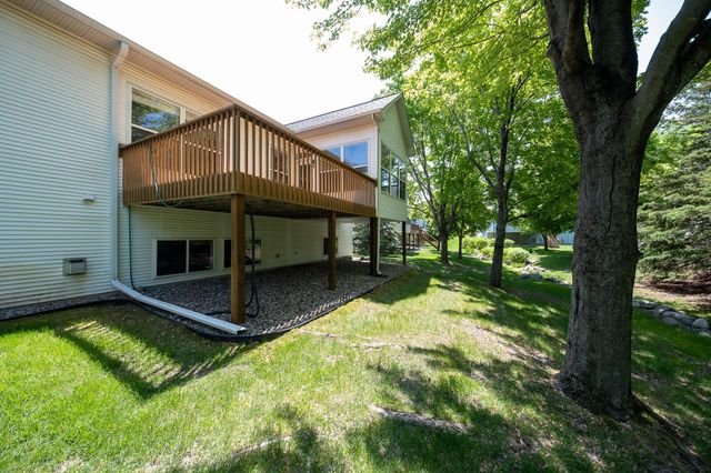17461 Haralson Drive, Eden Prairie, MN 55347