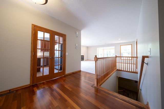 17461 Haralson Drive, Eden Prairie, MN 55347