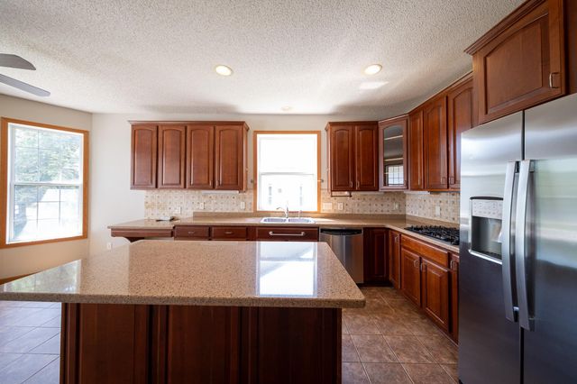 17461 Haralson Drive, Eden Prairie, MN 55347