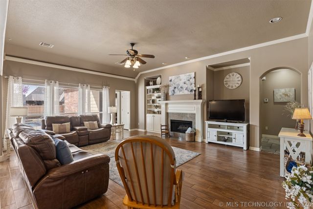 14002 E 90th Street North, Owasso, OK 74055