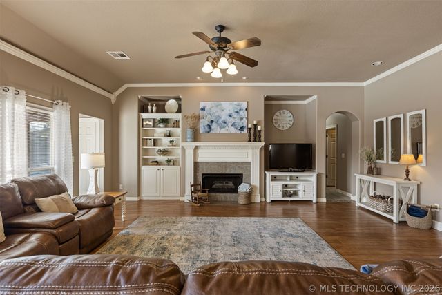 14002 E 90th Street North, Owasso, OK 74055