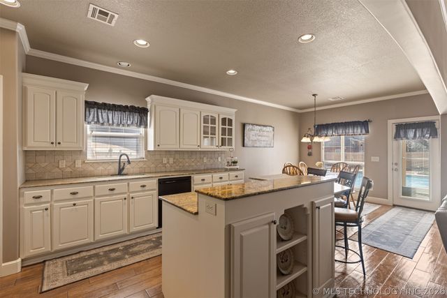 14002 E 90th Street North, Owasso, OK 74055