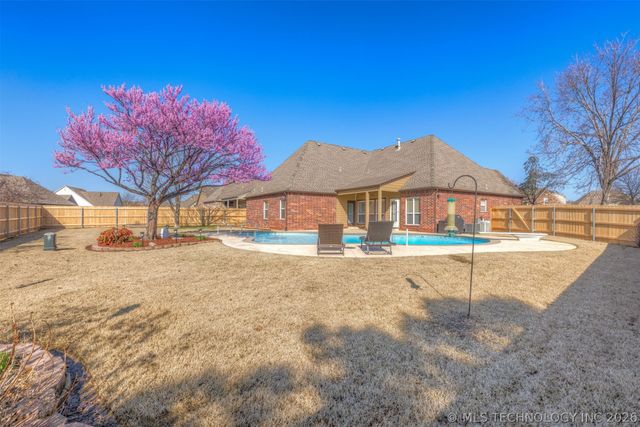 14002 E 90th Street North, Owasso, OK 74055