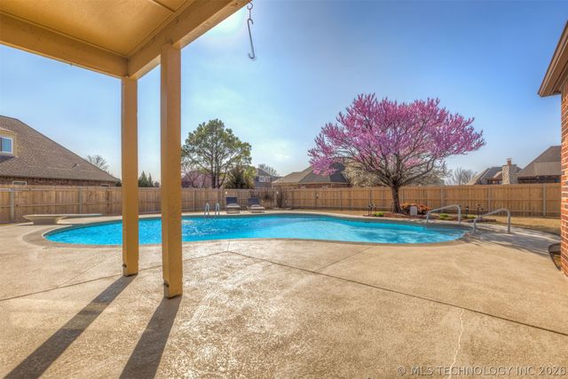 14002 E 90th Street North, Owasso, OK 74055