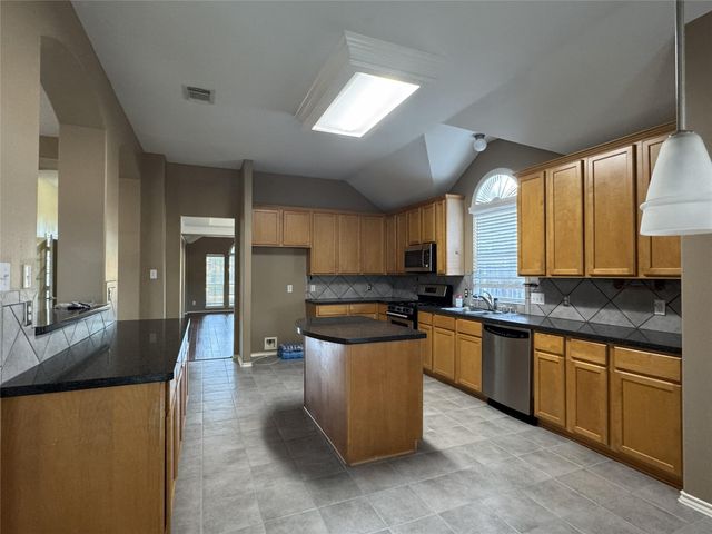 9903 Edgewood Manor Court, Tomball, TX 77375