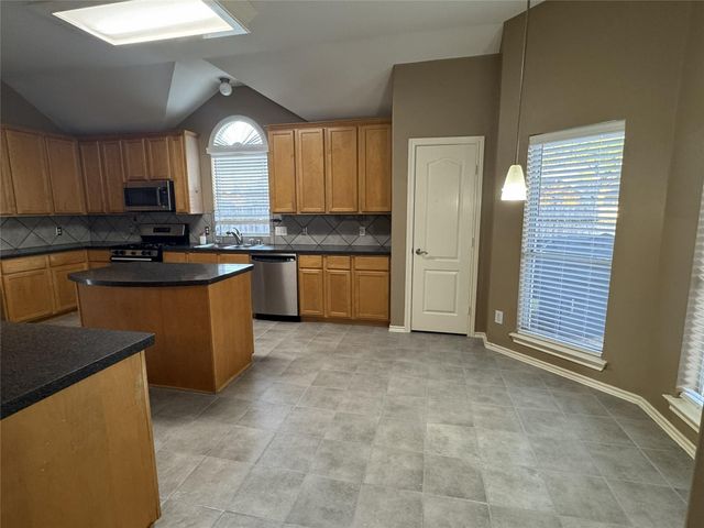 9903 Edgewood Manor Court, Tomball, TX 77375