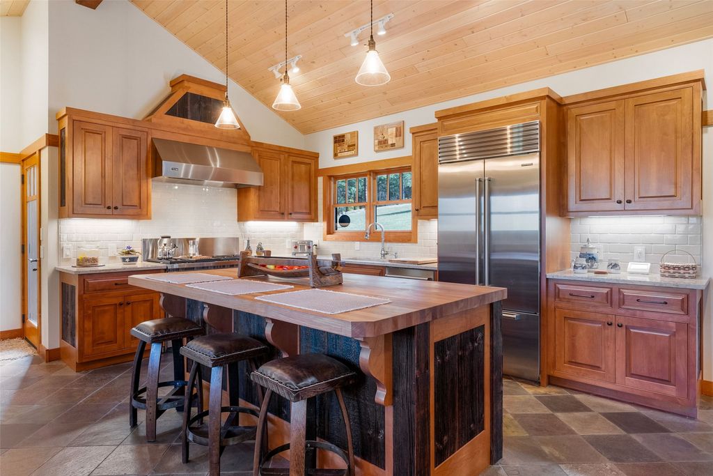 349 Harlan Creek Road, Hamilton, MT 59840 photo 23