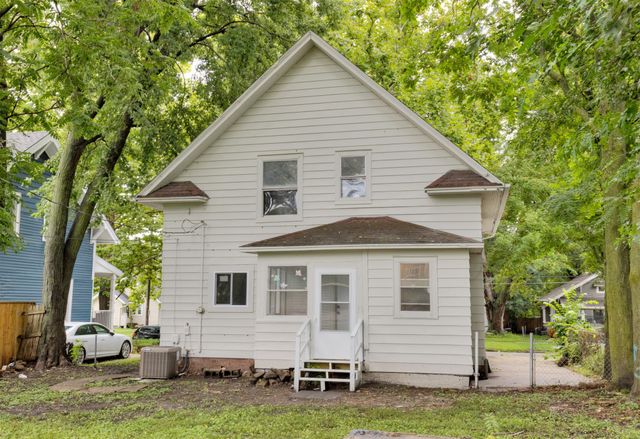 1838 Capitol Avenue, Des Moines, IA 50316