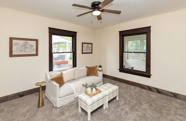 1838 Capitol Avenue, Des Moines, IA 50316
