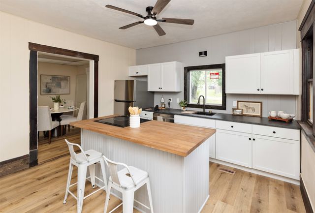 1838 Capitol Avenue, Des Moines, IA 50316