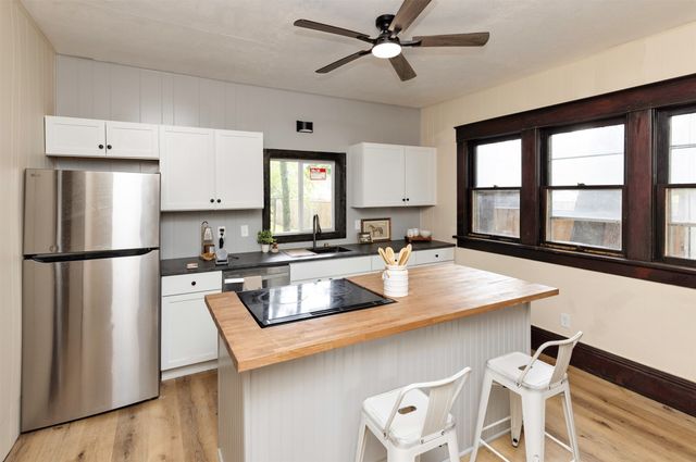 1838 Capitol Avenue, Des Moines, IA 50316