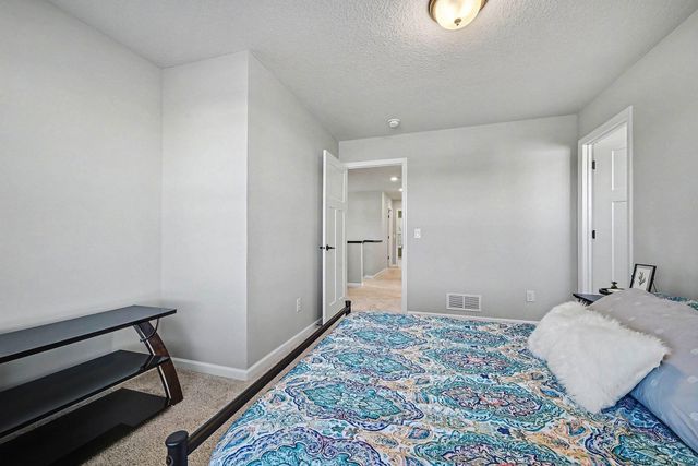 19413 Crystal Terrace, Farmington, MN 55024