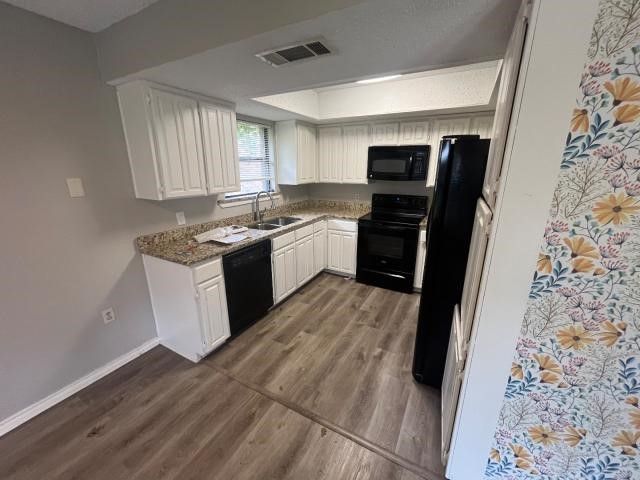 934 Robinwood Drive, Arlington, TX 76017
