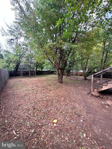 1461 CALIFORNIA ST, Woodbridge, VA 22191