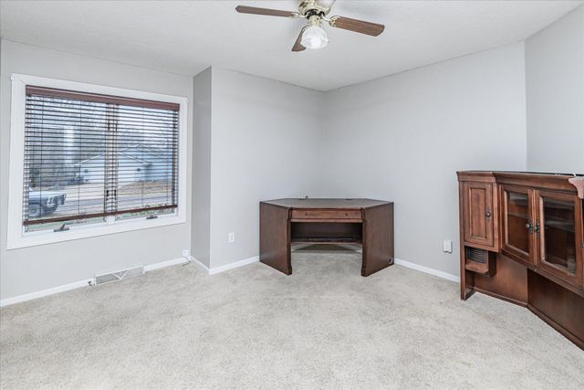 4520 E BRIDGEWOOD DR, Columbia, MO 65203