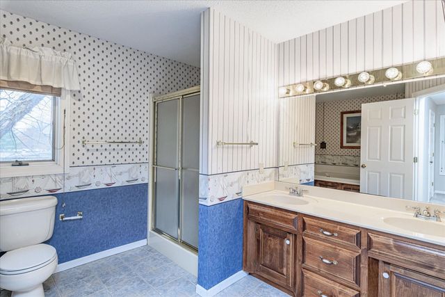 4520 E BRIDGEWOOD DR, Columbia, MO 65203