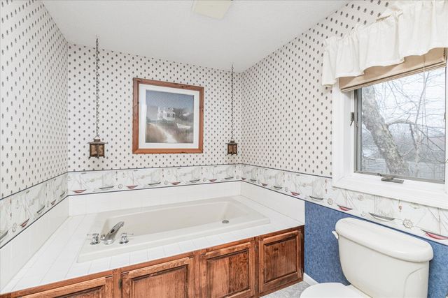 4520 E BRIDGEWOOD DR, Columbia, MO 65203