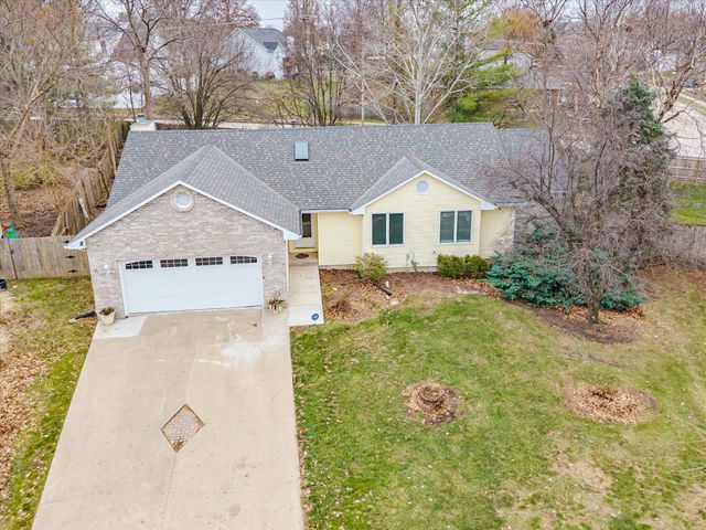 4520 E BRIDGEWOOD DR, Columbia, MO 65203