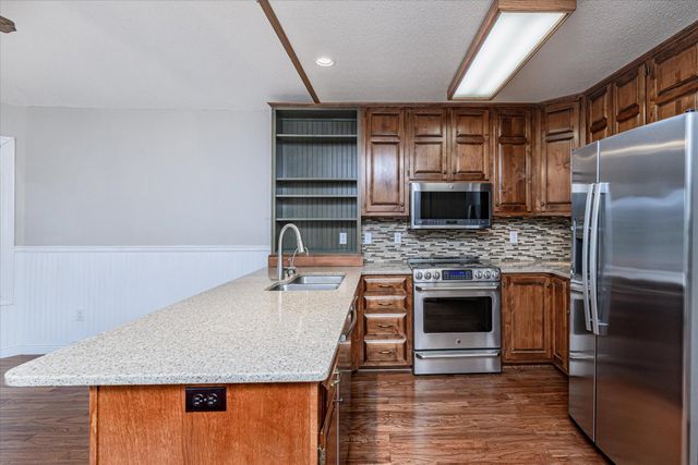 4520 E BRIDGEWOOD DR, Columbia, MO 65203