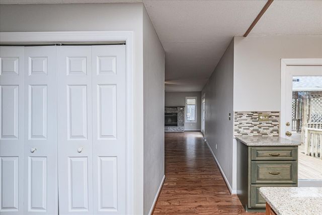 4520 E BRIDGEWOOD DR, Columbia, MO 65203