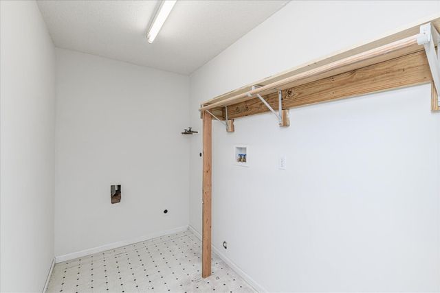 4520 E BRIDGEWOOD DR, Columbia, MO 65203