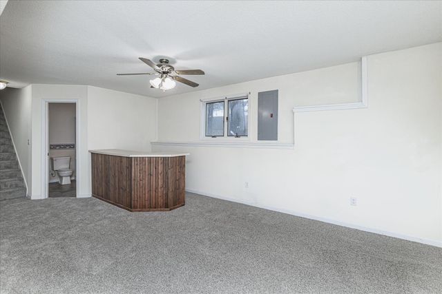 4520 E BRIDGEWOOD DR, Columbia, MO 65203