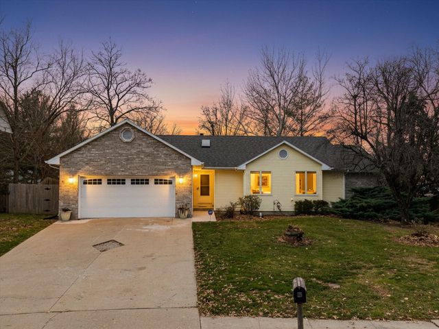 4520 E BRIDGEWOOD DR, Columbia, MO 65203