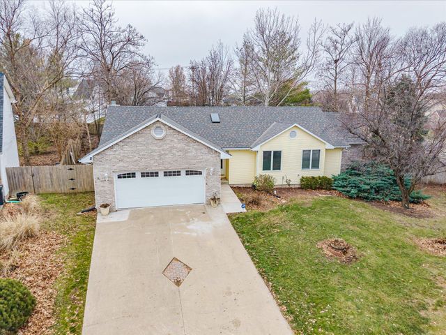 4520 E BRIDGEWOOD DR, Columbia, MO 65203