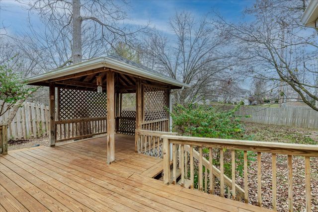 4520 E BRIDGEWOOD DR, Columbia, MO 65203