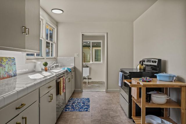 208 Diablo Drive, Salinas, CA 93906