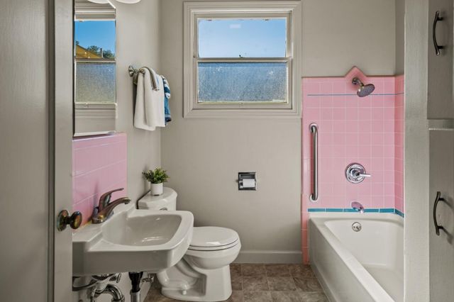 208 Diablo Drive, Salinas, CA 93906