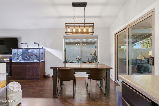 661 N JOSHUA TREE Lane, Gilbert, AZ 85234