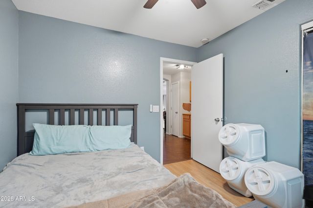 661 N JOSHUA TREE Lane, Gilbert, AZ 85234