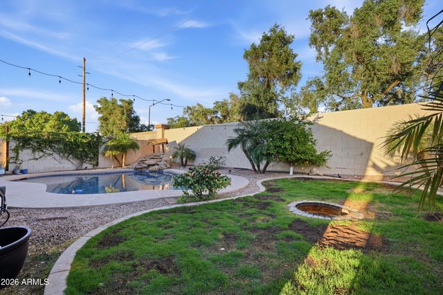 661 N JOSHUA TREE Lane, Gilbert, AZ 85234