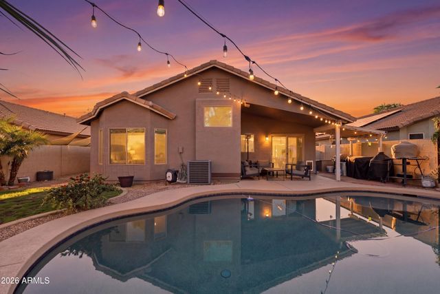 661 N JOSHUA TREE Lane, Gilbert, AZ 85234