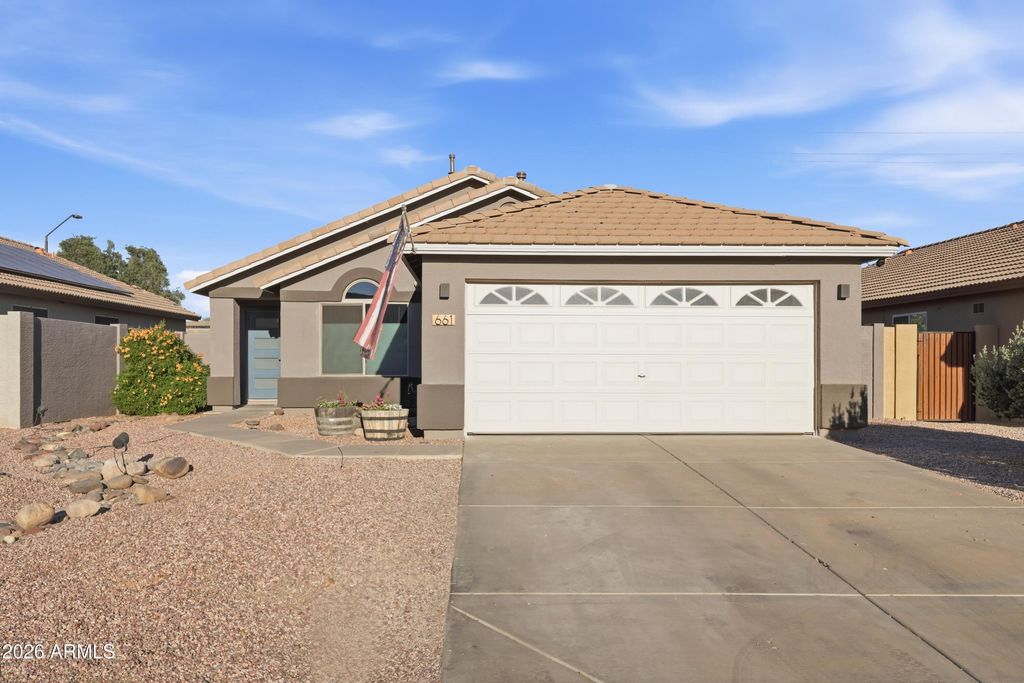 661 N JOSHUA TREE Lane, Gilbert, AZ 85234