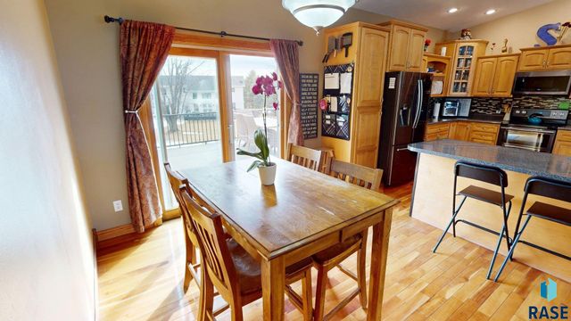 217 Hickory St Street, Brookings, SD 57006