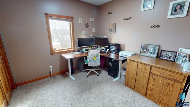 217 Hickory St Street, Brookings, SD 57006