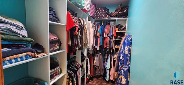 217 Hickory St Street, Brookings, SD 57006