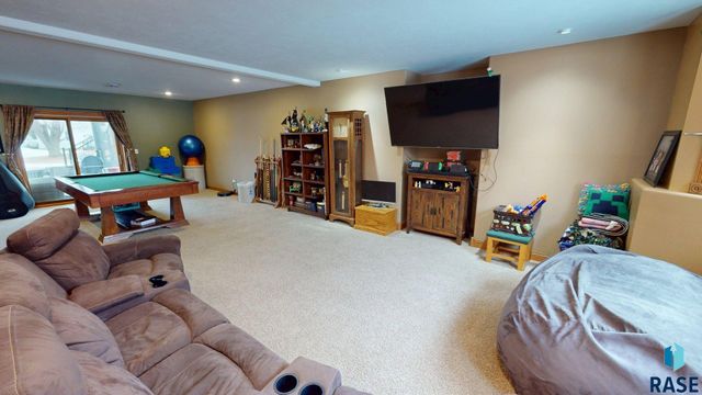 217 Hickory St Street, Brookings, SD 57006