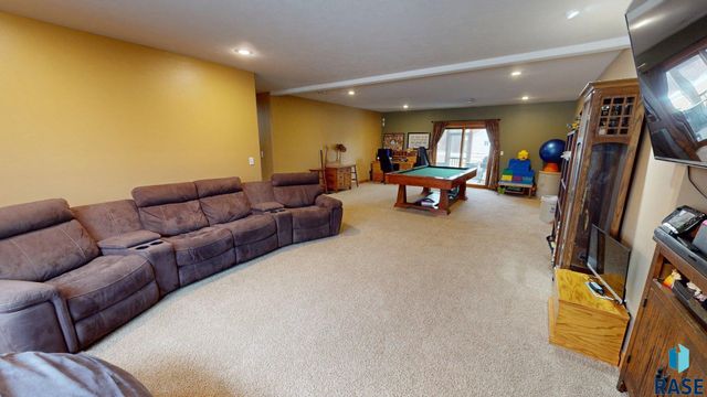 217 Hickory St Street, Brookings, SD 57006