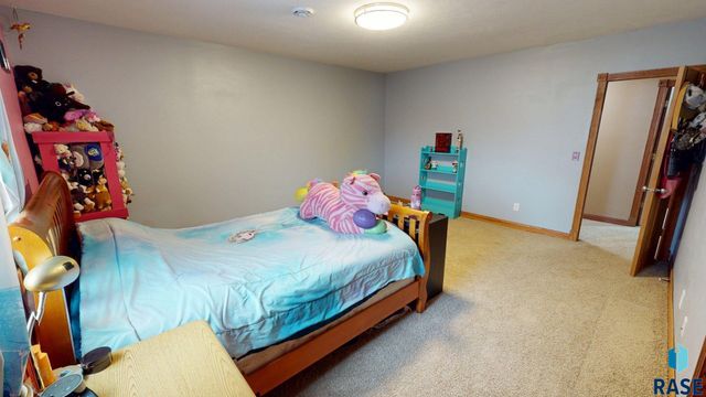 217 Hickory St Street, Brookings, SD 57006