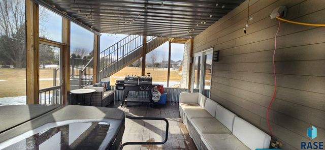 217 Hickory St Street, Brookings, SD 57006