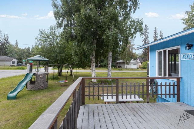 506 SPRUCEWOOD ROAD, Fairbanks, AK 99709
