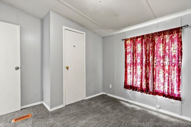 22165 W Hickory Drive, Sapulpa, OK 74066
