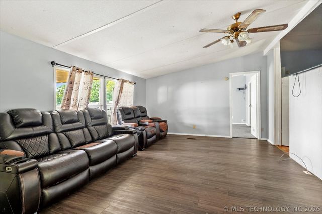 22165 W Hickory Drive, Sapulpa, OK 74066